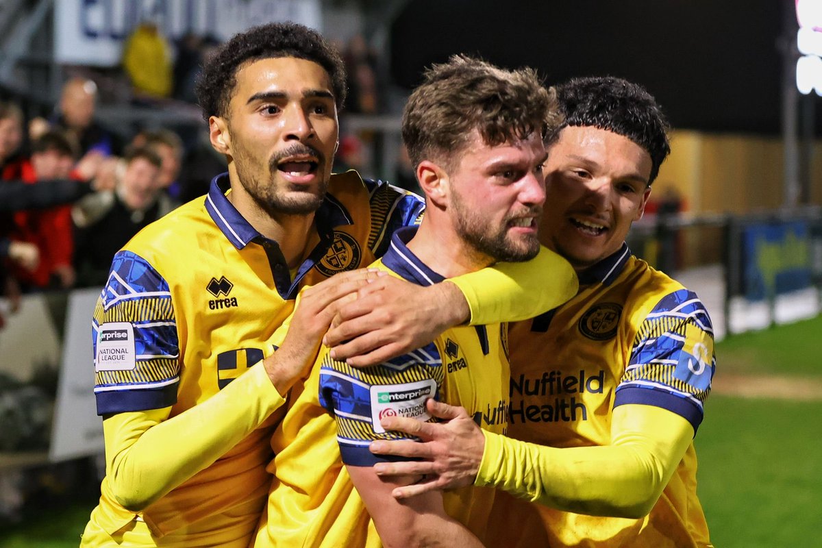 wokingfc's tweet photo. Worth the 500 miles that 😉 https://t.co/KnUcalC4jE