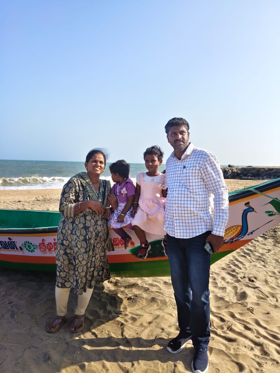 vadivel03430744's tweet photo. ❤️❤️❤️❤️ https://t.co/Xh41C4y4ep