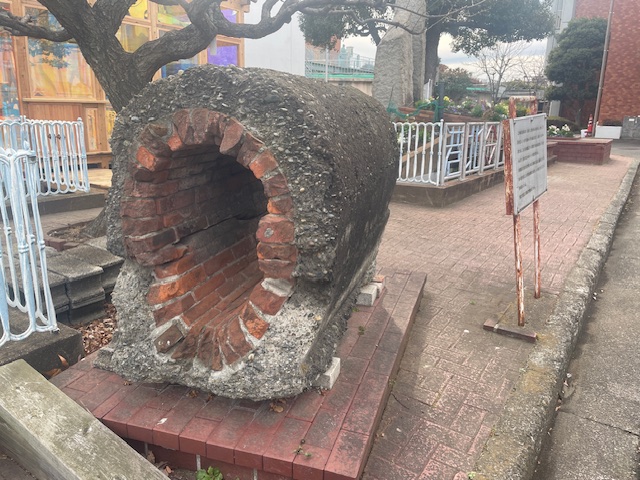 OrganicRIHN's tweet photo. 保良 雄 さんの個展 『TOTEM ORGA(H)/トーテムオルガ』　横浜 港北水再生センター
下水処理施設を見るのは、はじめて。
トイレの行き先、下水処理の仕組みを勉強をしながら、作品を楽しむ。
横浜は、下水道 発祥の地！GREENｘEXPO2027も開催され、下水処理場に注目です。
事前申し込み制 600円（2/13-15, 2/20-22：6日間）
SO
https://t.co/XdGKW2pNAg
#港北水再生センター