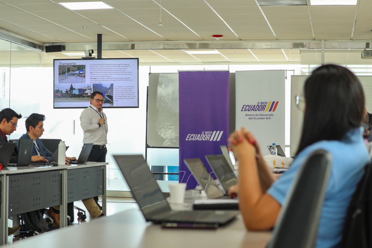 BDEcuadorBP's tweet photo. 🌱🏙️ Fortalecemos capacidades para un desarrollo urbano sostenible

Junto al #BancoEuropeoDeInversiones y @GIZEcuador realizamos el taller “Desarrollo de Capacidades para Intermediarios Financieros en Finanzas Climáticas Urbanas”, enfocado en identificar y financiar proyectos que cuidan el ambiente 🌍 y mejoran la calidad de vida de la gente.

Impulsamos obras resilientes al clima y bajas en carbono que fortalecen servicios esenciales como:
💧 Agua y saneamiento
♻️ Gestión de residuos
⚡ Energía renovable

#GestiónQueTransformaTerritorios