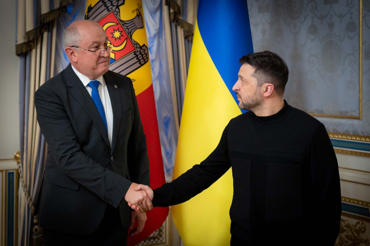 ZelenskyyUa's tweet photo. During the meeting with the Prime Minister of Moldova, Alexandru Munteanu, we discussed bilateral projects between our countries. Energy, railways, infrastructure – all of these need to be realized.

Thank you for supporting Ukraine and our people. We share a common vision for our future in the European Union, and Ukraine and Moldova should pursue their path to the EU together, so that everyone in our region benefits from the strengthening of our peoples and of Europe as a whole.