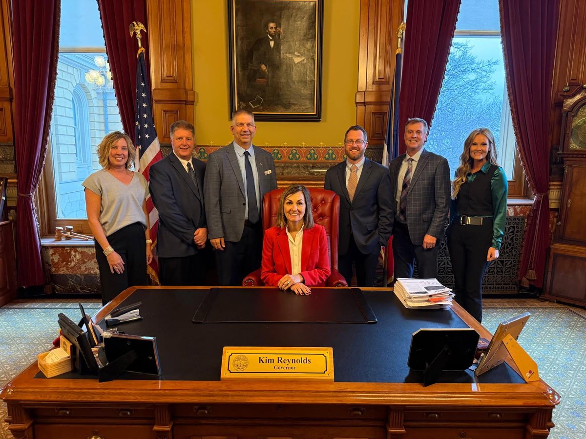 Sioux Center, IA tweet media