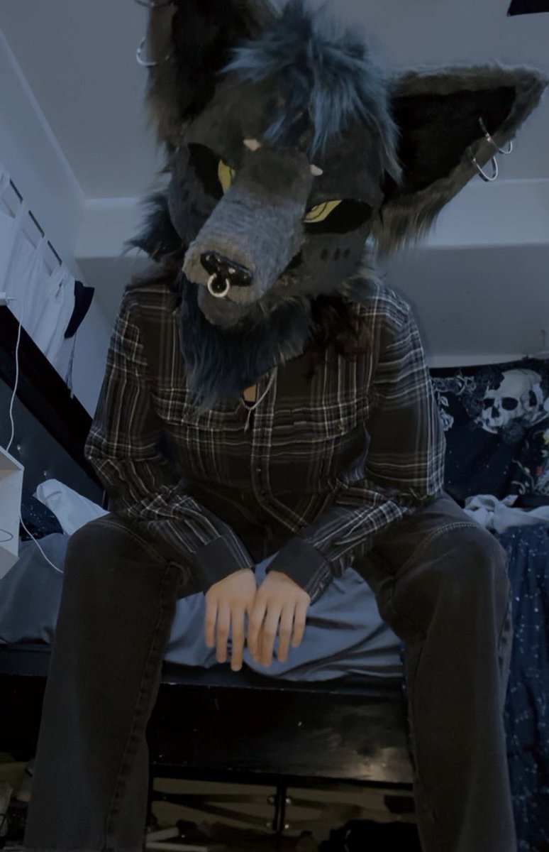 stvrtearz's tweet photo. some drago 😵‍💫
#utah #furry #fursona #fursuit #fursuitmaker https://t.co/zhbaKO1hPK