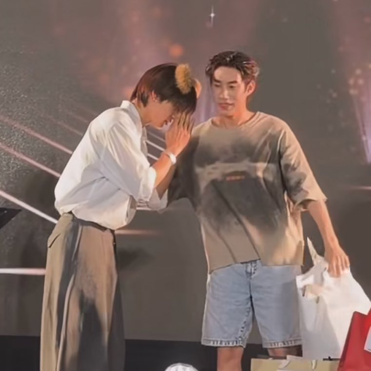 ⠀⠀ ⠀⠀⠀วันพิชิต ผิดเสมอ       🤝       มติมันท์ พันคดี