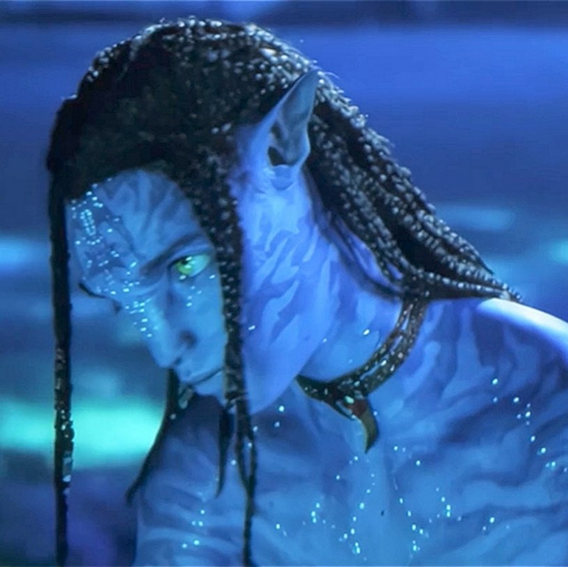 i find it so cute how lo'ak still feels nervous around tsireya just like the first time he saw her