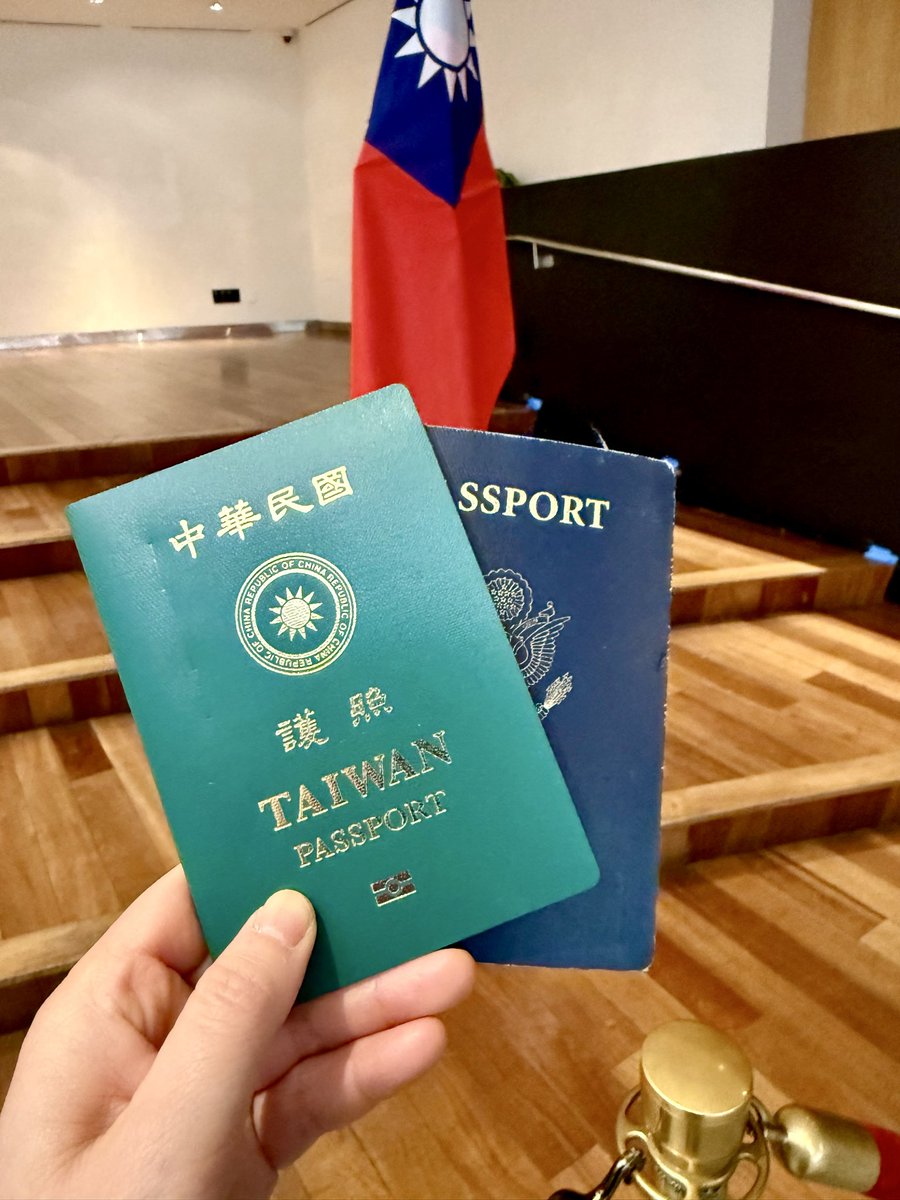 whizwang tweet media