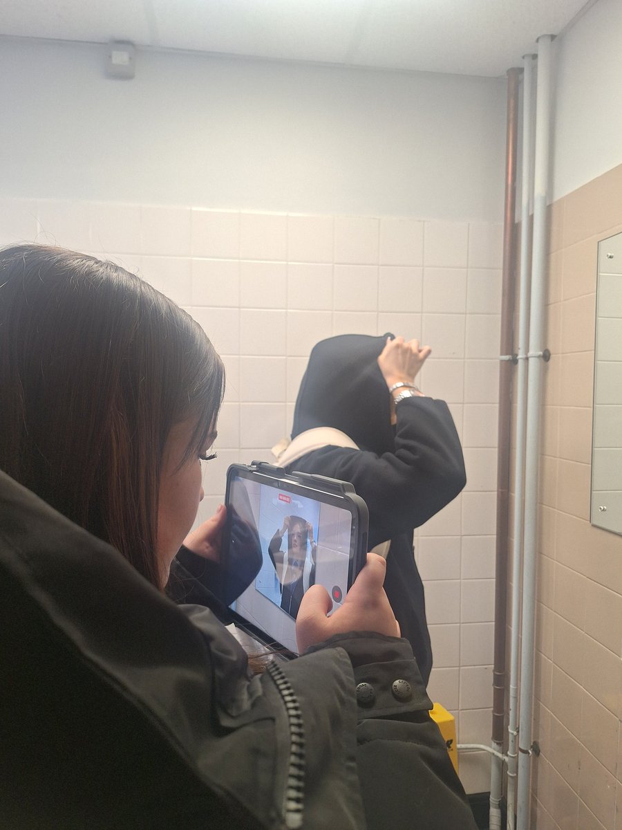 Jacqueline Thomson tweet media