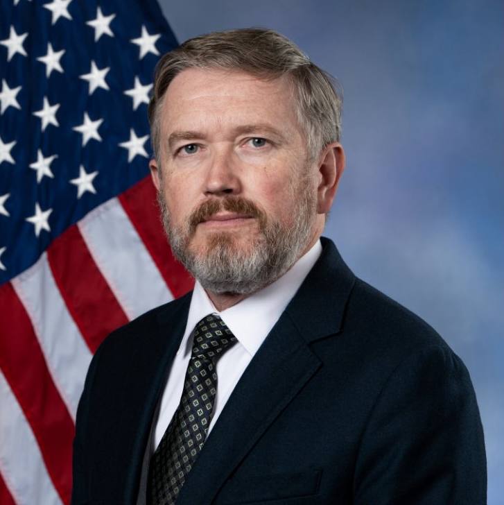 destapandolose1's tweet image. ÚLTIMA HORA:

Archivos Epstein 

El representante Thomas Massie afirma que el remitente censurado del correo electrónico con el "video de tortura" era Sultán Ahmed bin Sulayem...🎯