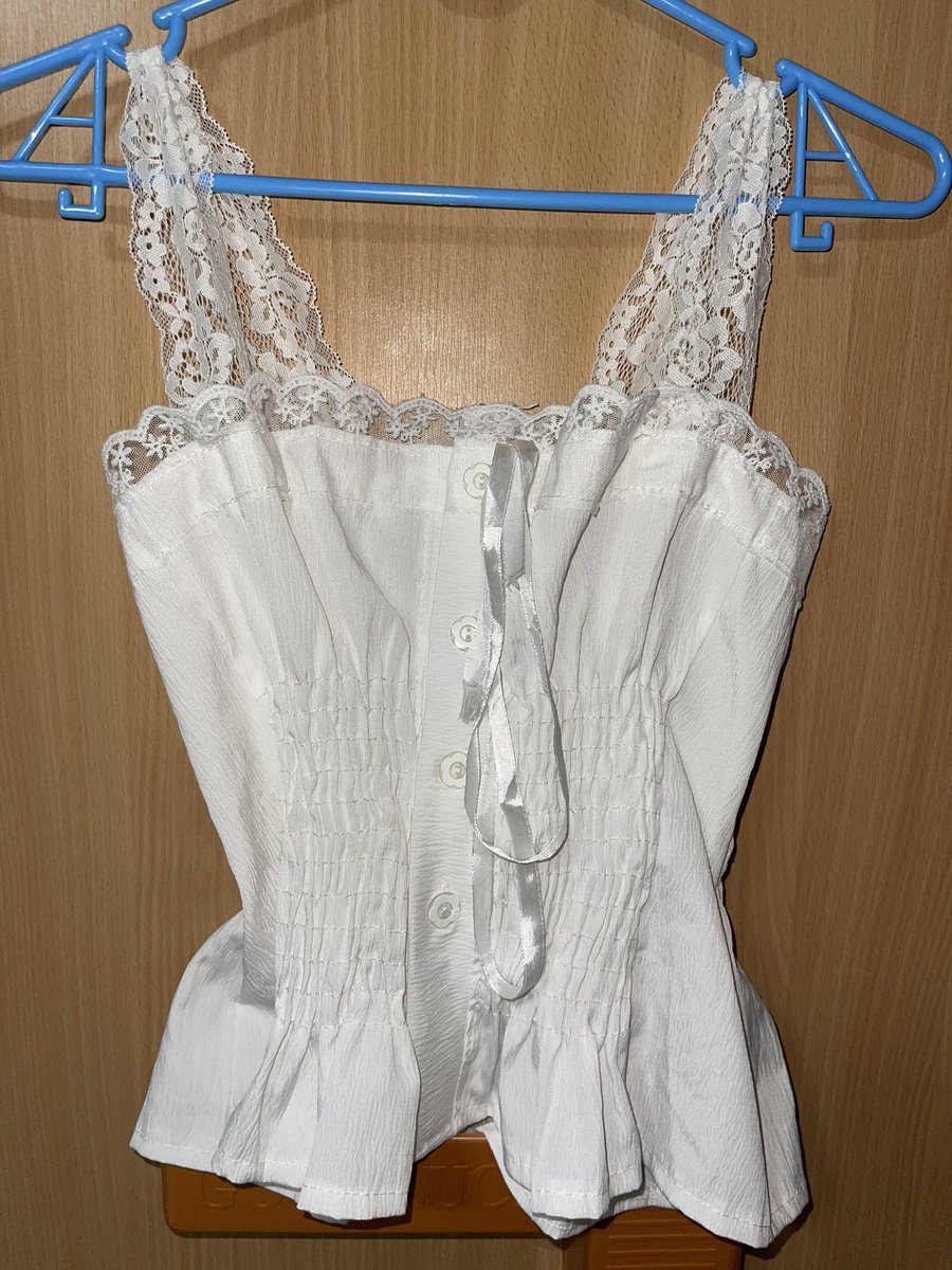 tfmyme's tweet photo. ส่งต่อค่า สภาพดี พต.แชทเลยย
ค่าส่ง30ไม่พวกเพิ่มม
60บาททุกตัวค่า 
Margarita 300 ส่งฟรี

#ส่งต่อเสื้อผ้า #เสื้อผ้ามือ2 #เสื้อผ้ามือสอง #vghbkk
#randompiece #ส่งต่อrandompiece #ส่งต่อcintage
#ส่งต่อduex #ส่งต่อbrandymelville #ส่งต่อsubdued
#ส่งต่อbrandy #brandymelvillethailano https://t.co/YopKU62lAx
