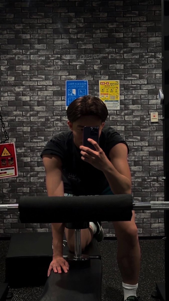 ตาหู ทำไรลูกกูนิ้?! ชีไม่พักเลย!ติดใจไรวะนั่น แฟนชอบคนขาแบบแน่นสุขภาพดีก็ปั้นไม่หยุดเลยดู… (คิดถึงแขนขาตะเกียบลูก🥲)