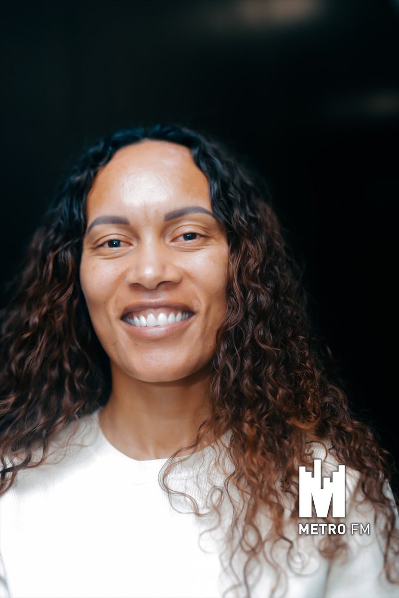 TS Galaxy Queens striker Leandra Smeda finally spoke out about the <a href="/BanyanaBanyana/">Gale</a> snub on #SportsNightAmplified with <a href="/andileNcube/">Andile Ncube</a> 
#SNAWA