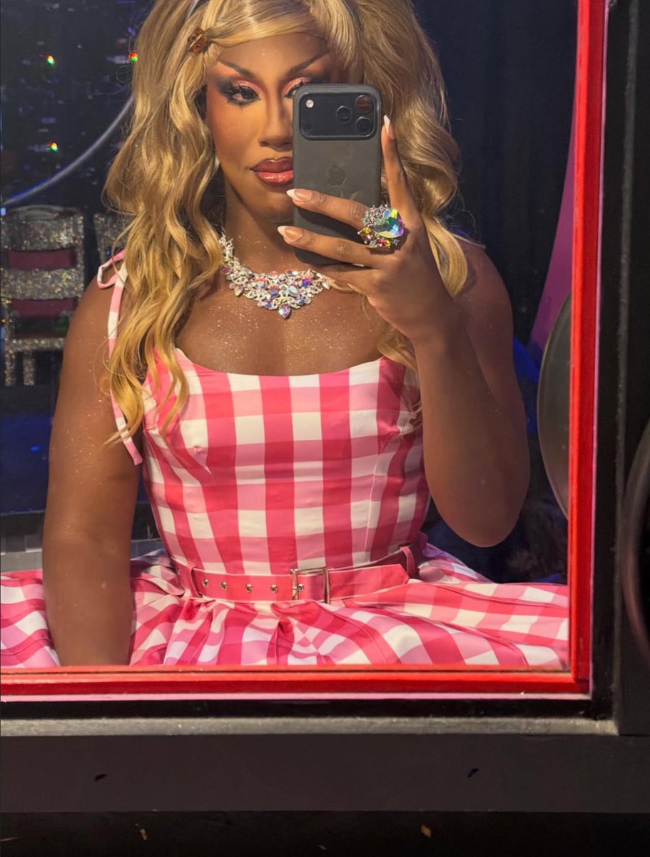 tayconans's tweet image. feeling maternal over this photo could not tell u why but i am