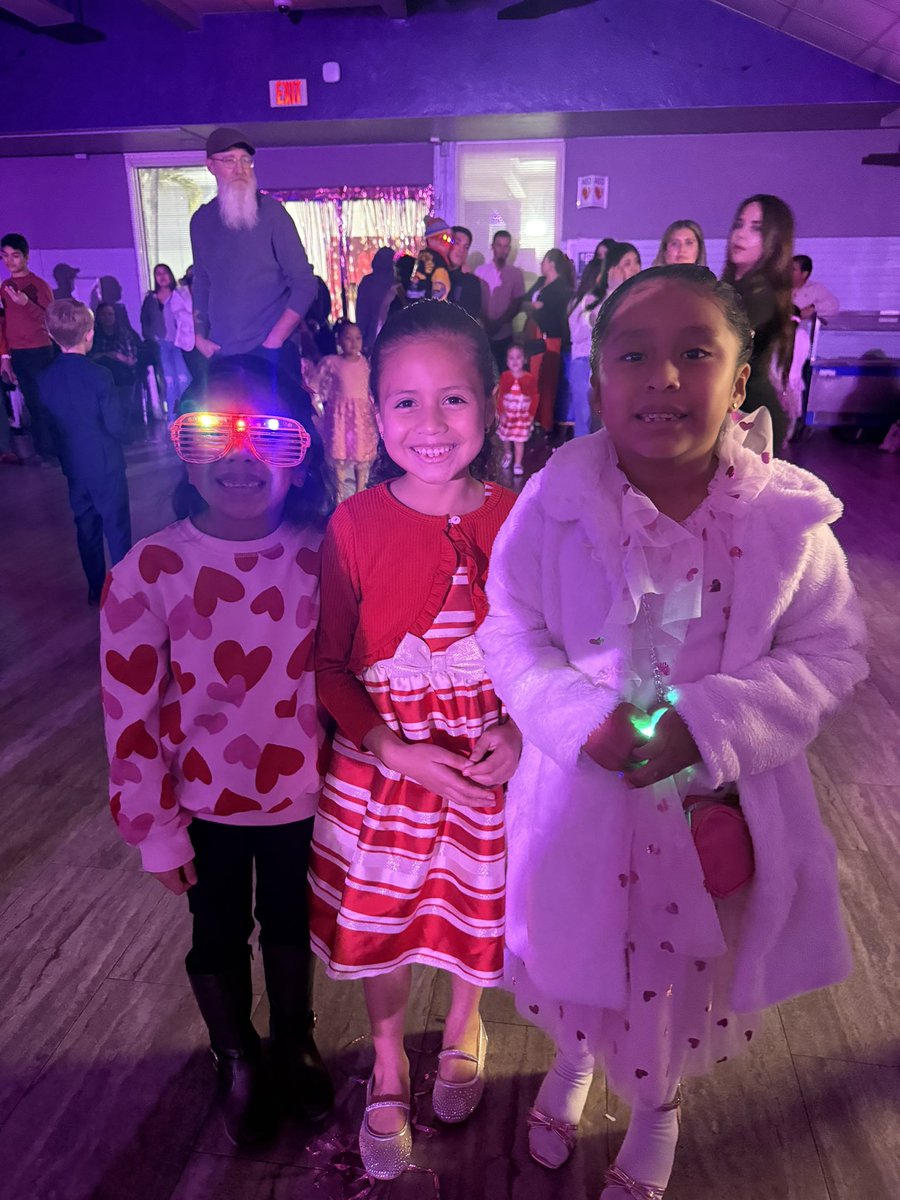 Villas Elementary tweet media