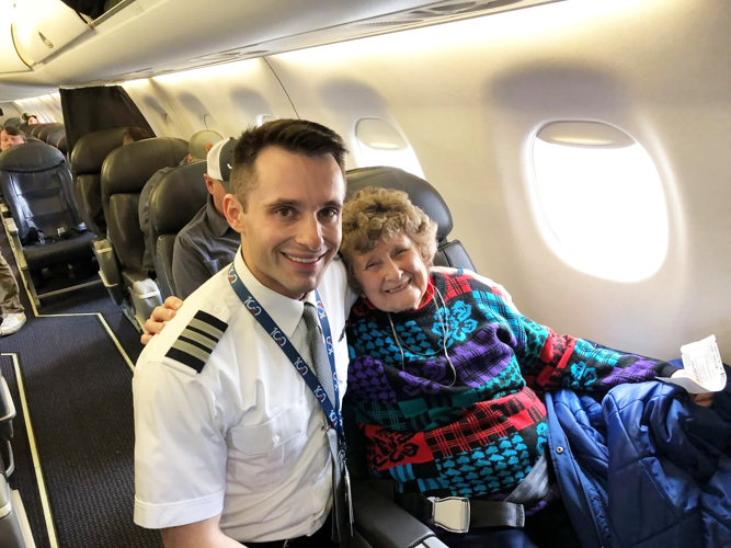 Turbinetraveler's tweet photo. American Airlines pilot Alex Shupe flew his 88-year-old grandmother, Frances Dahlke, on her first-ever flight.

She had told him, “I’ll fly when you get your pilot’s license.”

On February 8, 2026, he flew her from La Crosse to Chicago, making her lifelong dream come true.

“I felt like a spoiled celebrity,” she said.