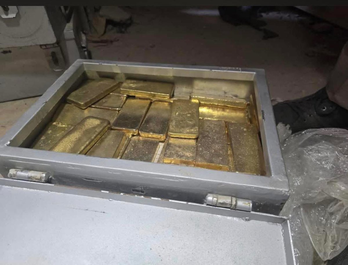 National Security operatives reportedly discovered a warehouse in Sapeiman containing large quantities of U.S. dollars, gold bars, counterfeit Ghanaian cedi notes, and fake Ghana Army uniforms. The items were concealed within twelve 20-foot shipping containers, though two of the