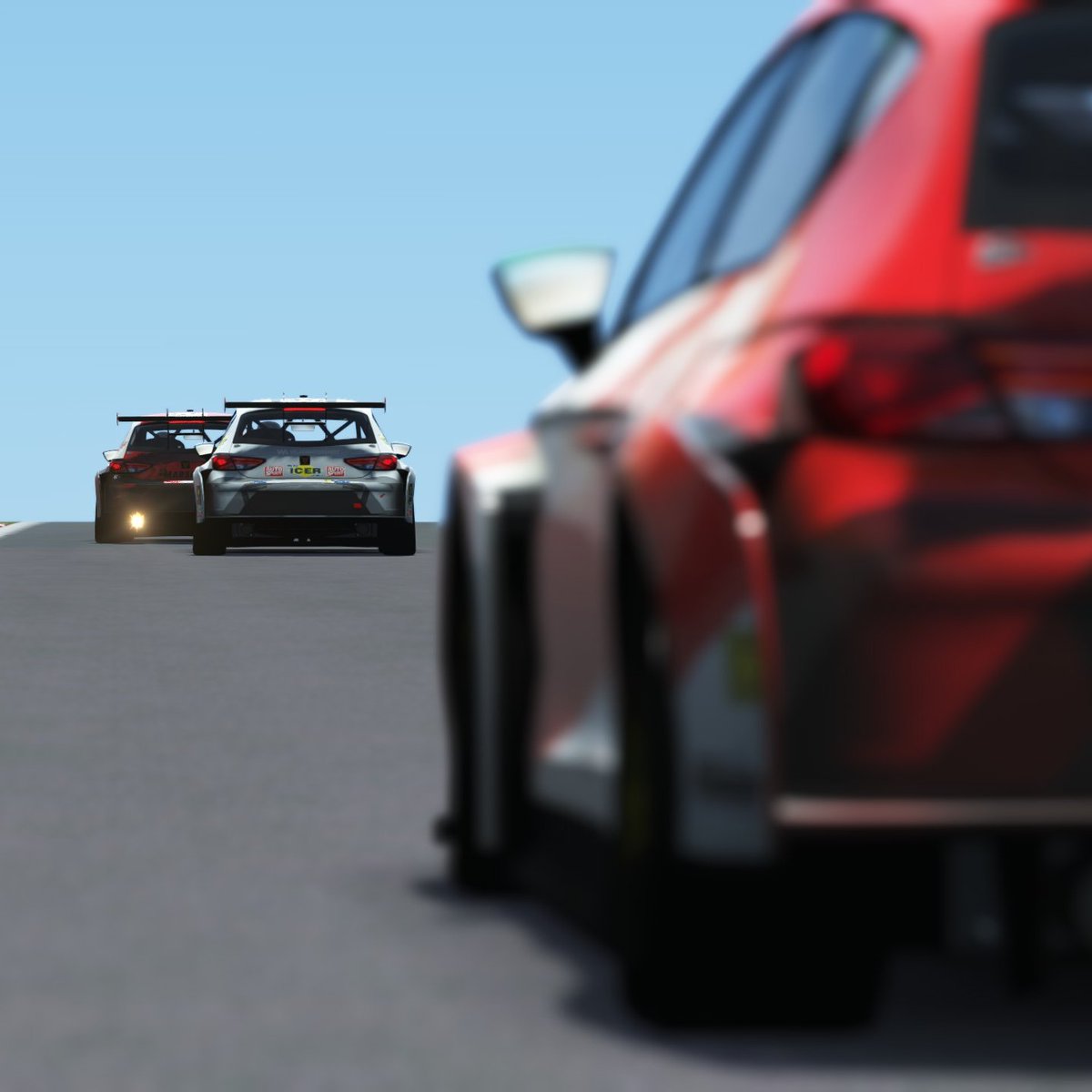 SoloSimRacing tweet media