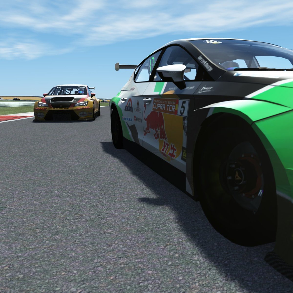 SoloSimRacing tweet media