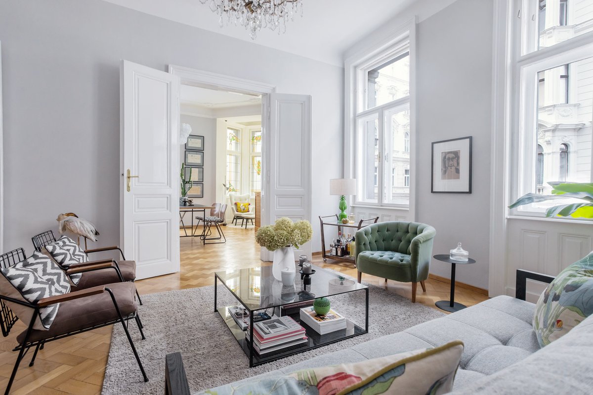 chrishantschel's tweet photo. L I V I N G  r o o m

Classic architecture meets modern interior—soft tones, warm wood floors, and curated design pieces create a calm, elegant atmosphere.

photo by @blitzkinderfotografie 

#interiordesign #homedecor  #interiorinspiration #christianhantschelinteriordesign https://t.co/VGm4fE076m