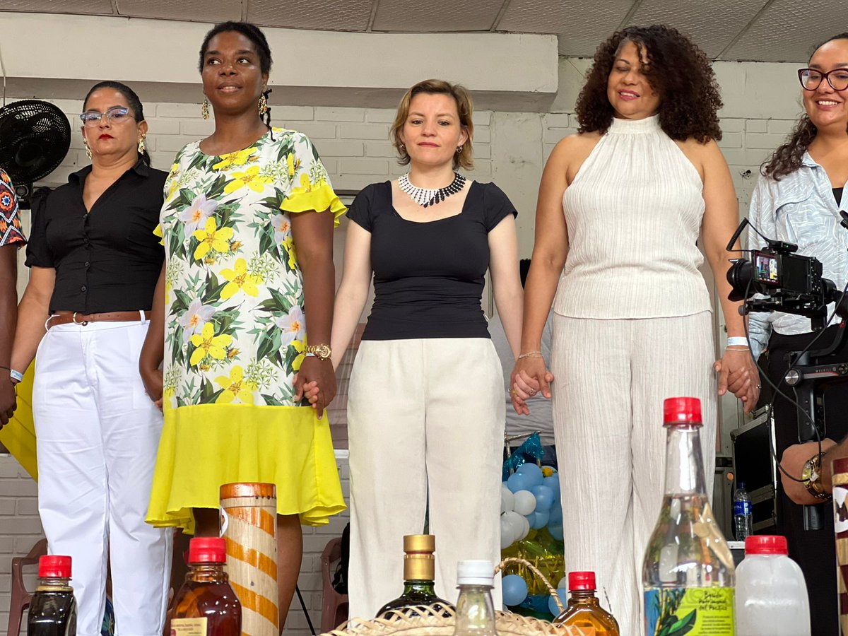 Red Adelco tweet media