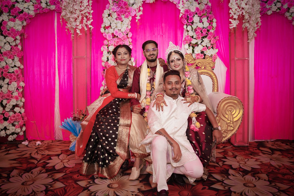 subhranilbasak0's tweet photo. বিবাহ অভিযান ❤️ 😚 https://t.co/tsUvFISFPf