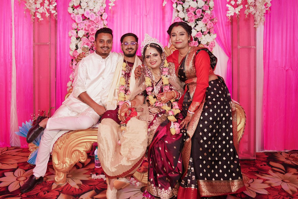 subhranilbasak0's tweet photo. বিবাহ অভিযান ❤️ 😚 https://t.co/tsUvFISFPf