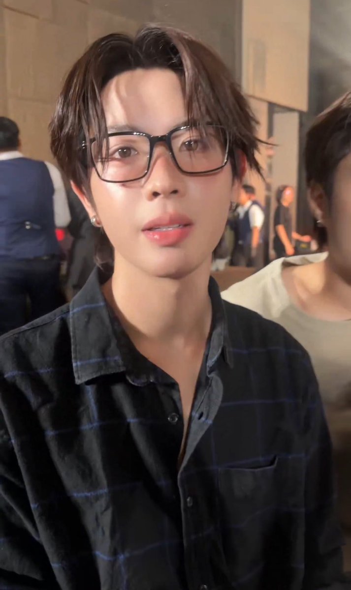 moruncheerv2's tweet image. โห ดูผิวพรรณดิวะ ผิวดีมากกกกกกกก โคตรจะตุ๊กตาเลยอ่ะ