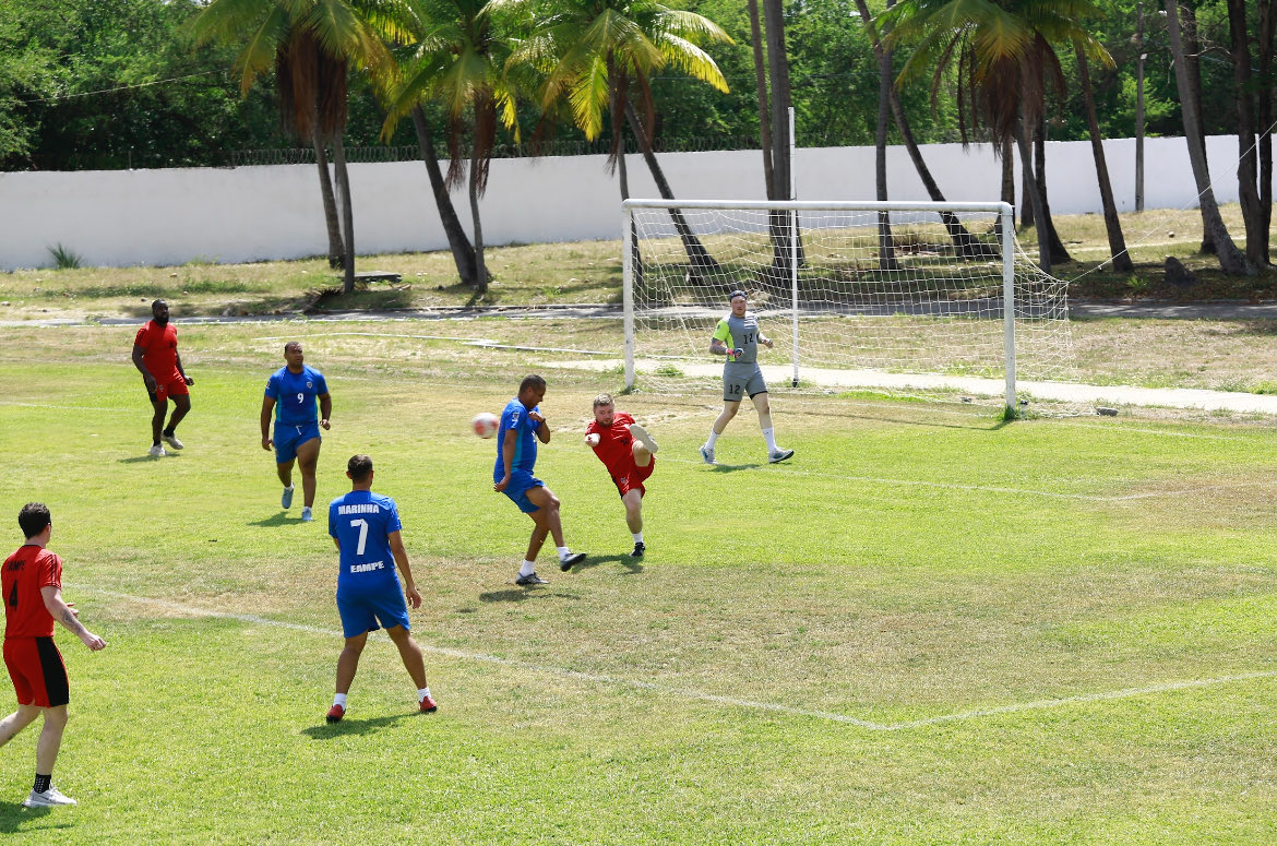 HMS Forth tweet media