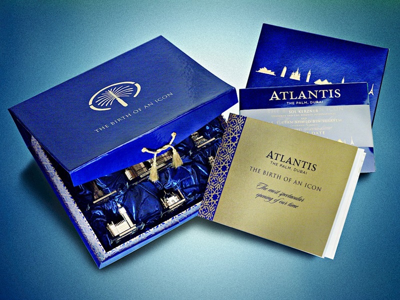 AstroPaper's tweet image. What can paper do for you? It can turn a moment into an experience. This stunning package by @marcfriedlandcoutureproves that paper isn’t just a material, it’s a storyteller. 
#WhatCanPaperDo #PaperInspiration #LuxuryPackaging #PrintDesign #TactileMarketing #PaperMatters