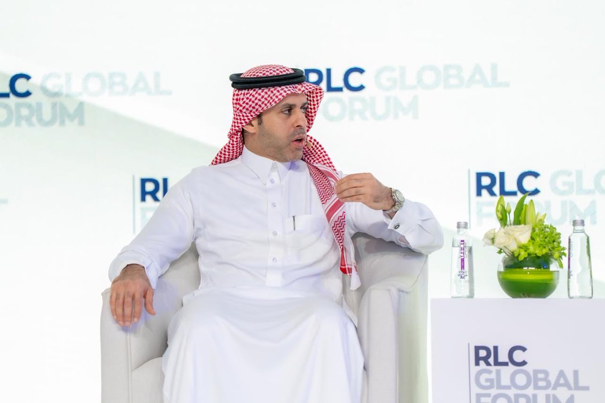 سعدت بالمشاركة في جلسة حوارية ملهمة ضمن #منتدى_قادة_التجزئة_العالمي، ناقشنا خلالها "اقتصاد فئة المسافرين الأكثر إنفاقاً" وكيف نعيد صياغة تجربة التسوق في المطارات لتتجاوز كونها محطة عبور، بل وجهة رائدة للرفاهية.

في #مطارات_الرياض، نؤمن بأن فهم سلوكيات المسافر الشرائية هو المفتاح