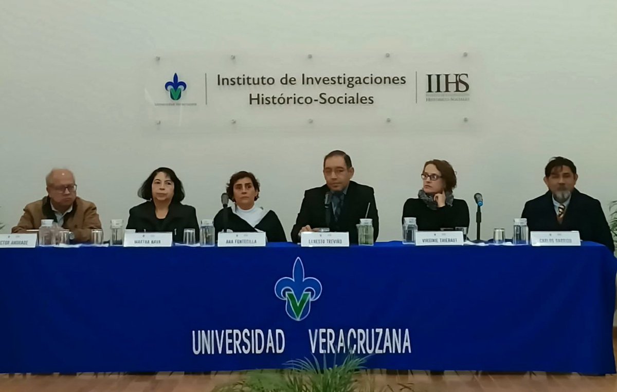 InstitutodeInv5's tweet photo. El 9 de febrero del 2026 estudiantes, académicos y personal del Instituto de Investigaciones Histórico-Sociales participaron en la ceremonia de inauguración de las actividades docentes para el febrero - julio 2026. Bienvenidas las nuevas generaciones del posgrado. https://t.co/TG03BpjTvT