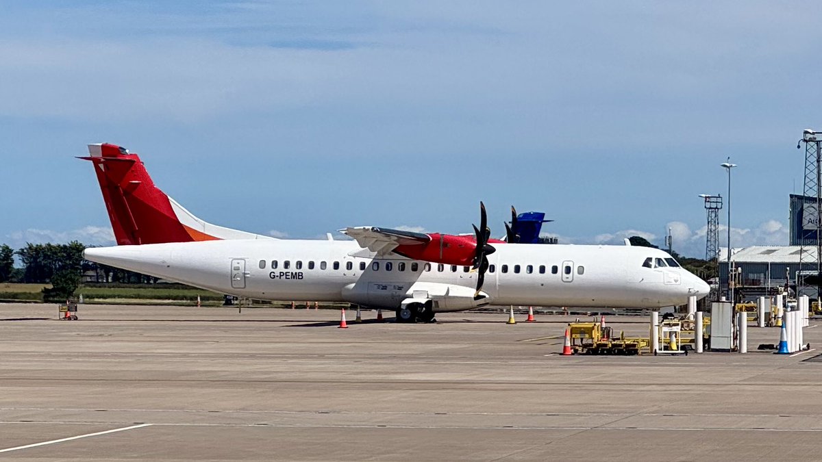 Needless to say there are long delays to Aurigny’s services today. A technical issue with G-PEMB in Bristol yesterday left it stranded overnight. G-OATR is still in maintenance in Dinard and G-OGFC is still out of action due to its incident.
#aviation #travel #guernsey #aurigny