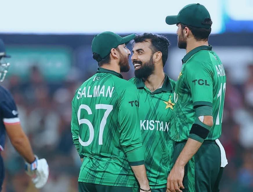 شاہین شاہ آفریدی نے آج بہت کوشش کی لیکن حارث رؤف اور محمد عامر نہیں تھے 😂 
اکیلے نہیں جتوا سکا😍
امریکہ کو😂