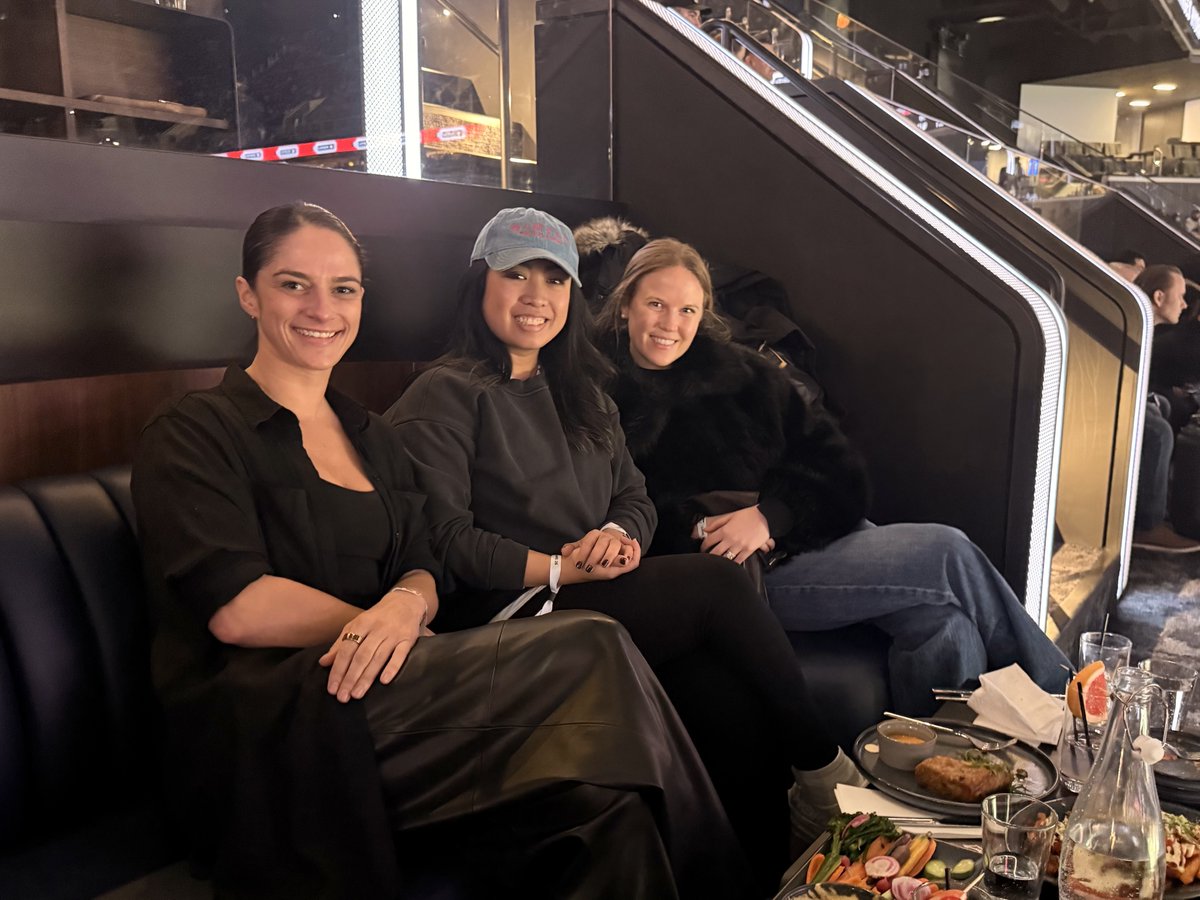 Team night out at Barclays Center 🏀🔥

The Clinch crew caught a Bulls vs Nets basketball game and it did not disappoint. Great game, great vibes, even better people.

#TeamClinch #BullsVsNets #LifeAtClinch