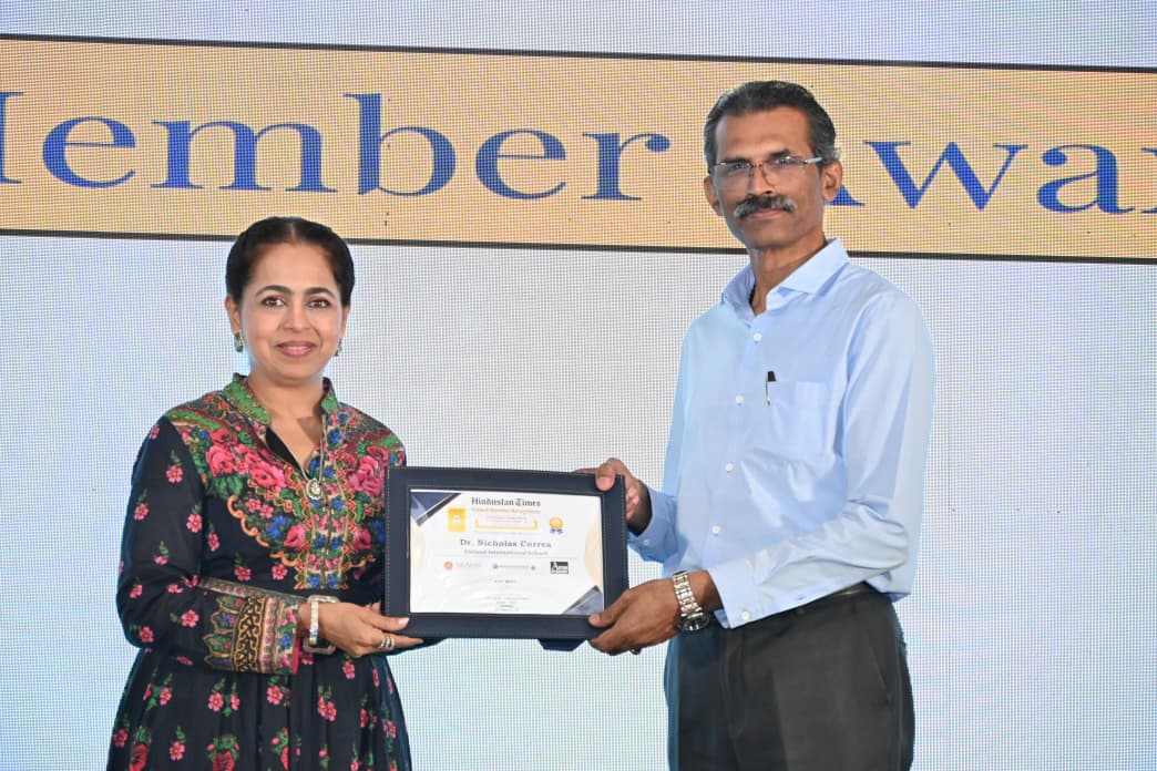 nvcorrea67's tweet photo. Felicitation at Principals Conclave organized by Hindustan Times https://t.co/YwUMtSGXbl