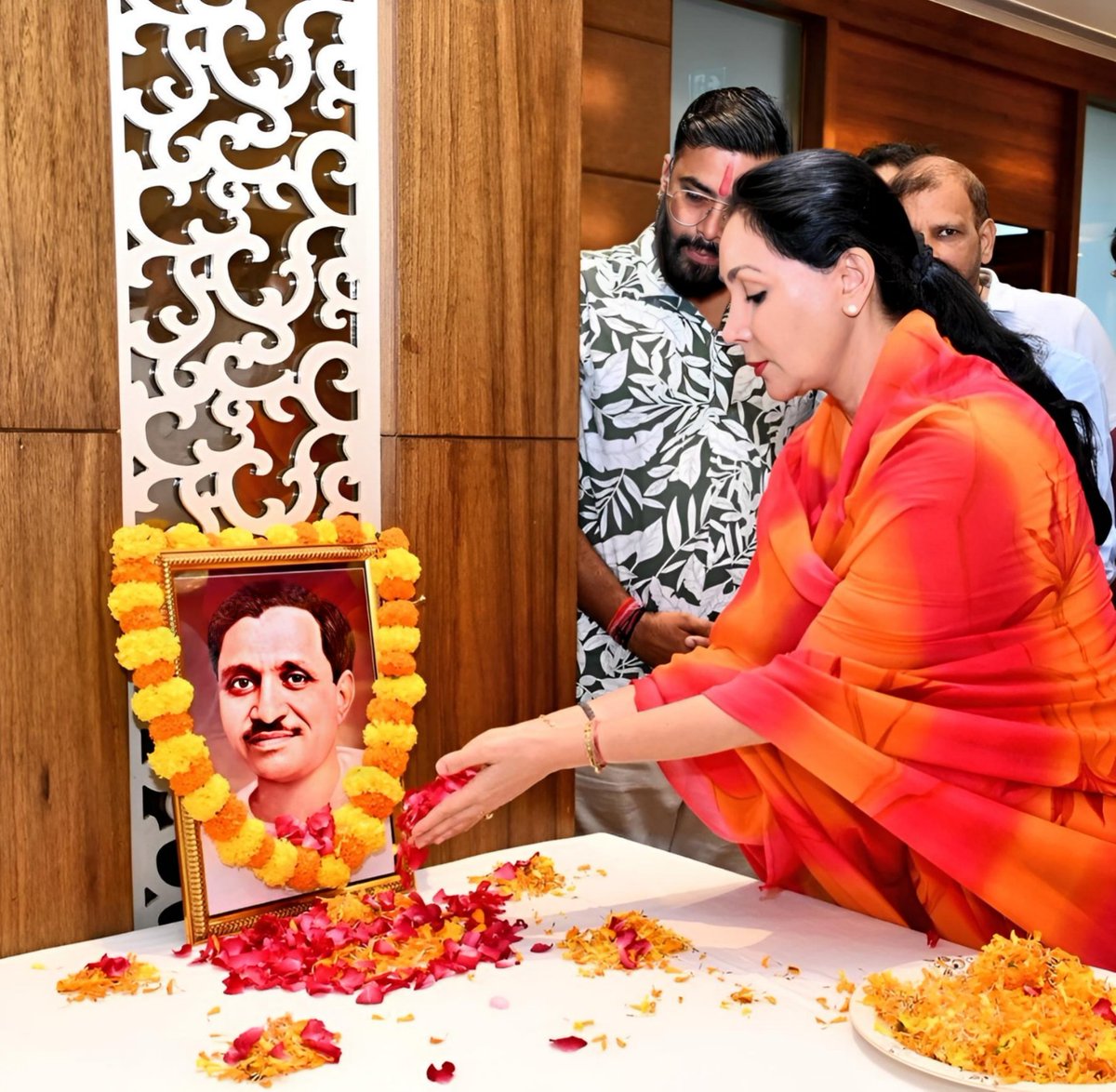 प्रखर राष्ट्रवादी, उत्कृष्ट संगठनकर्ता, अंत्योदय एवं एकात्म मानववाद के प्रणेता श्रद्धेय पंडित दीनदयाल उपाध्याय जी की पुण्यतिथि पर उन्हें कोटि-कोटि नमन।