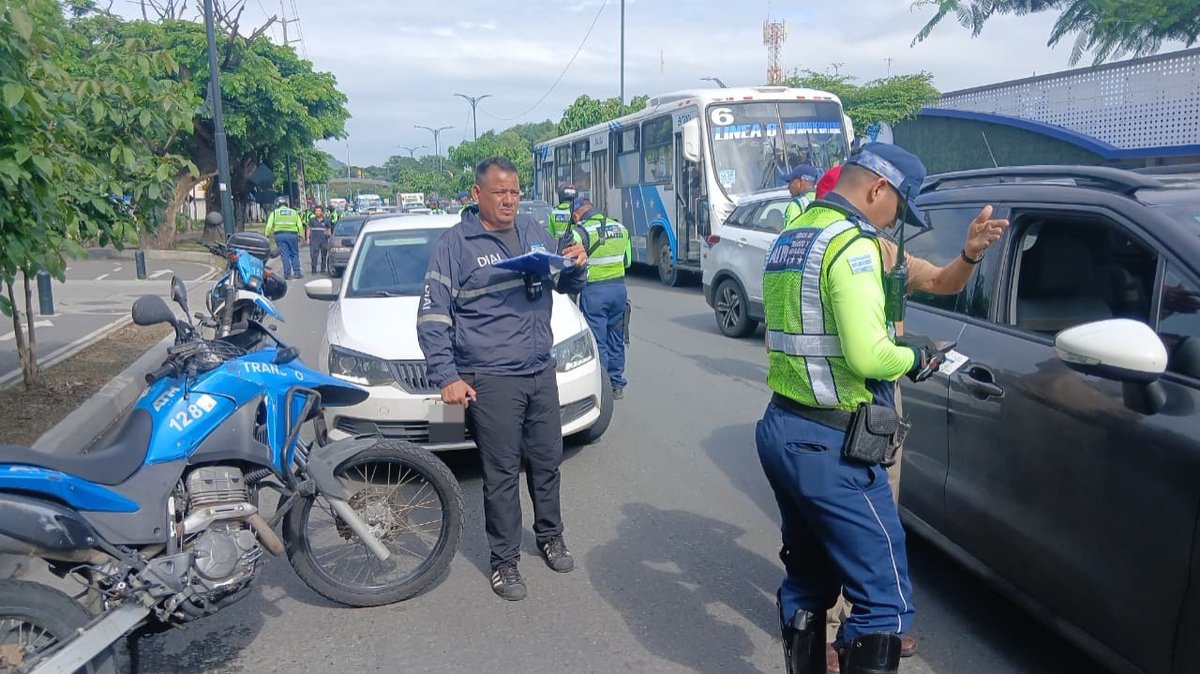 ATM TRÁNSITO tweet media