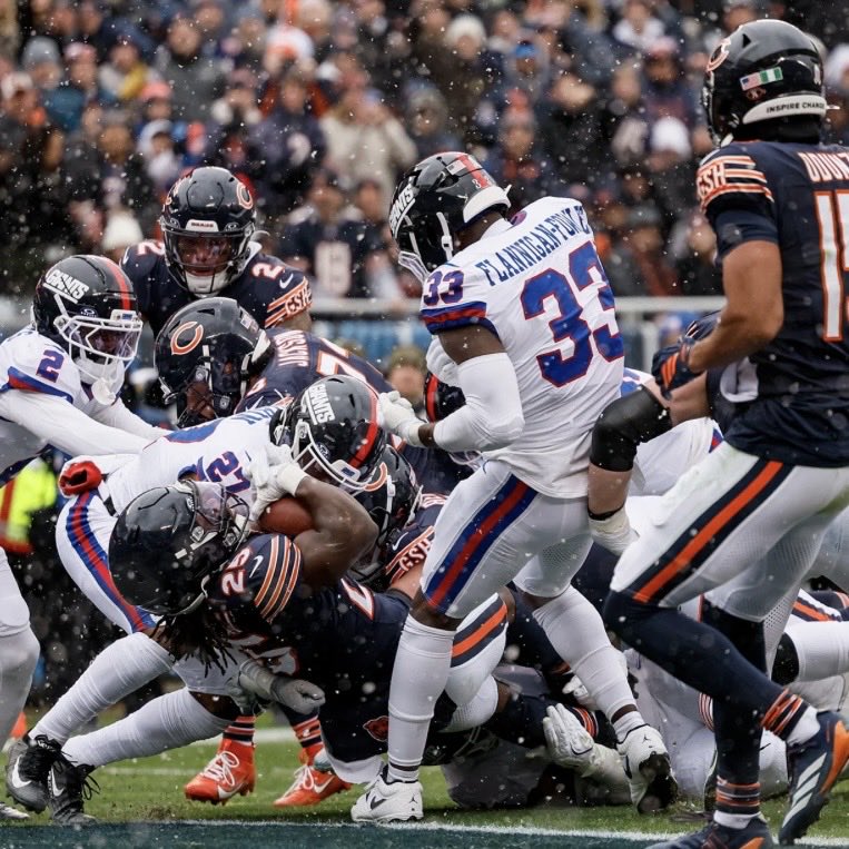 Depressed Bears Fan tweet media