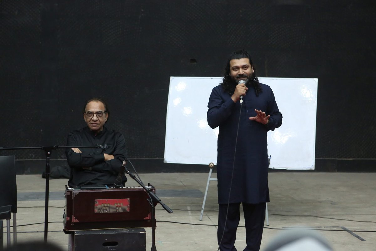 ACPKHI's tweet photo. Glimpses from an interactive music workshop by Ustad Salamat Khan with SOVAPA students at Arts Council Karachi, focusing on classical vocal training & musical expressions.
#ACPKHI #ArtsCouncil #SOVAPA #MusicWorkshop https://t.co/zOTDyAey42