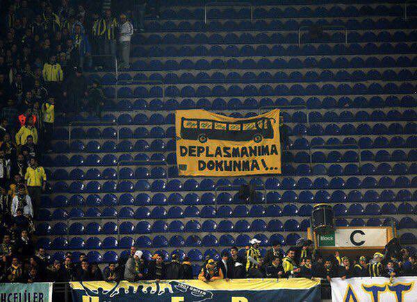 SANA GELEN YOLLAR YASAKLA KESİLMEZ.
DEPLASMAN HAKKIMIZ ENGELLENEMEZ!

 #TrabzonDeplasmanYasağıKaldırılsın