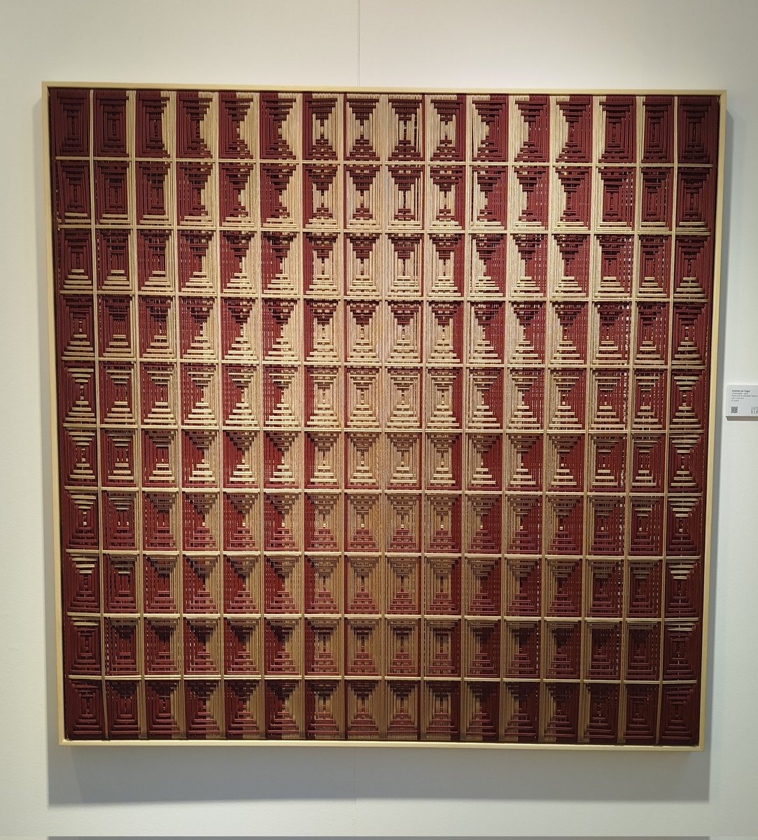 FrederikBourgu1's tweet photo. 10 ⬆️ Voor elk wat wils, en met verschillende #materialen gemaakt. ⬇️ #AffordableArtFair #Brussel https://t.co/N2lXdYZr4I