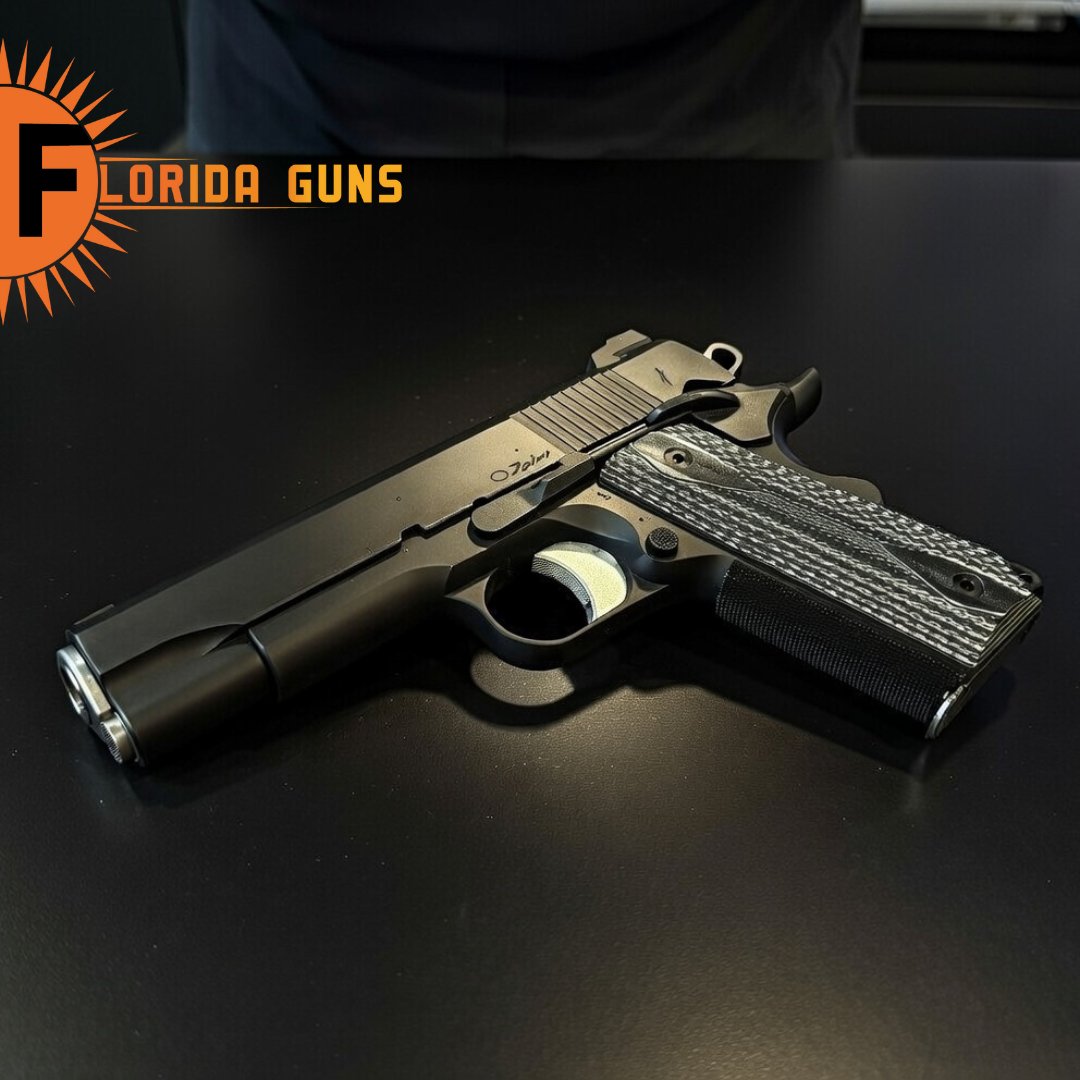 FloridaGunsFL's tweet image. Dan Wesson Valor — clean lines, smooth performance, and classic 1911 craftsmanship built for shooters who appreciate the details.

#DanWesson #Valor1911 #45ACP #RangeReady #1911Style