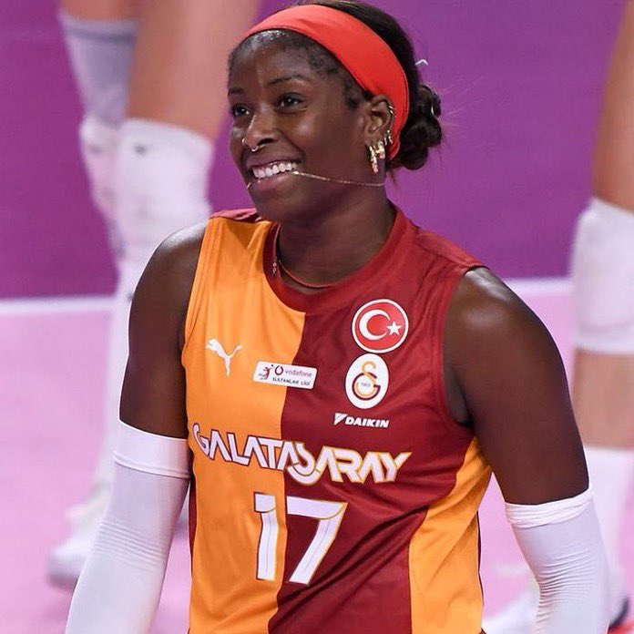 ⛓️‍????Aras Kargo karşısında Galatasaray Daikin köşeleri: İlkin Aydın ( 4 set) 14/30, %47 hücum 1 blok %48 pm , %22 mm ( 27 manşet, 1hata) 16 sayı, +9 wl Myriam Sylla ( 3 set) 5/14, %36 hücum 1blok % 61, %22 mm ( 18manşet, 0hata) 7sayı, + 0wl