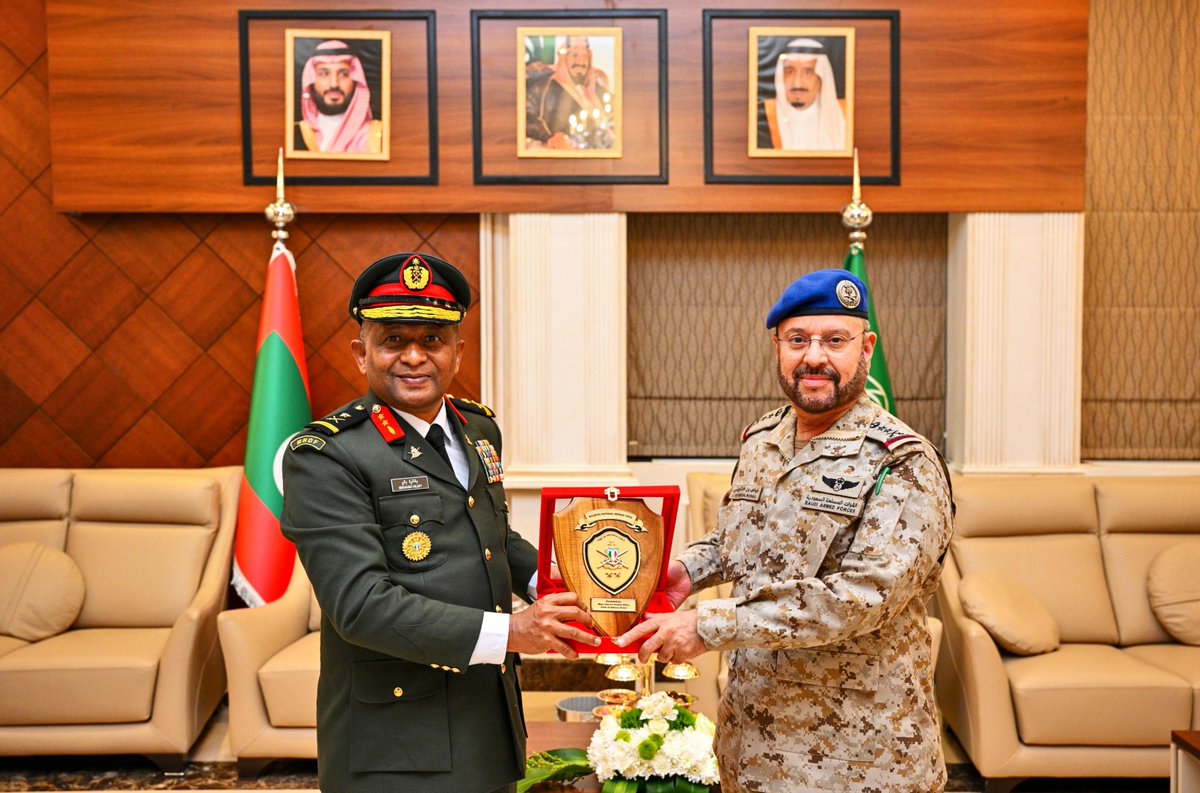 Chief of Defence Force tweet media