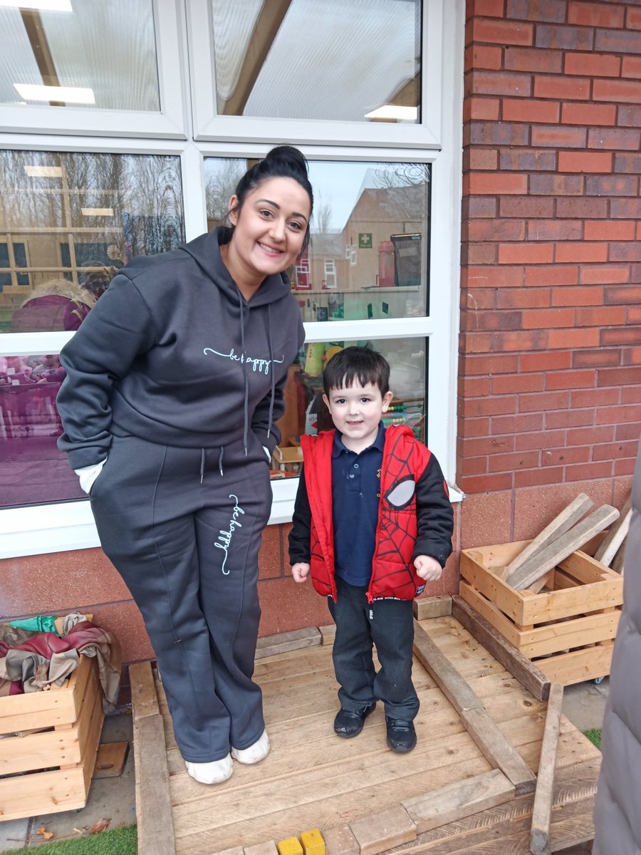 @MrsRSGC tweet media