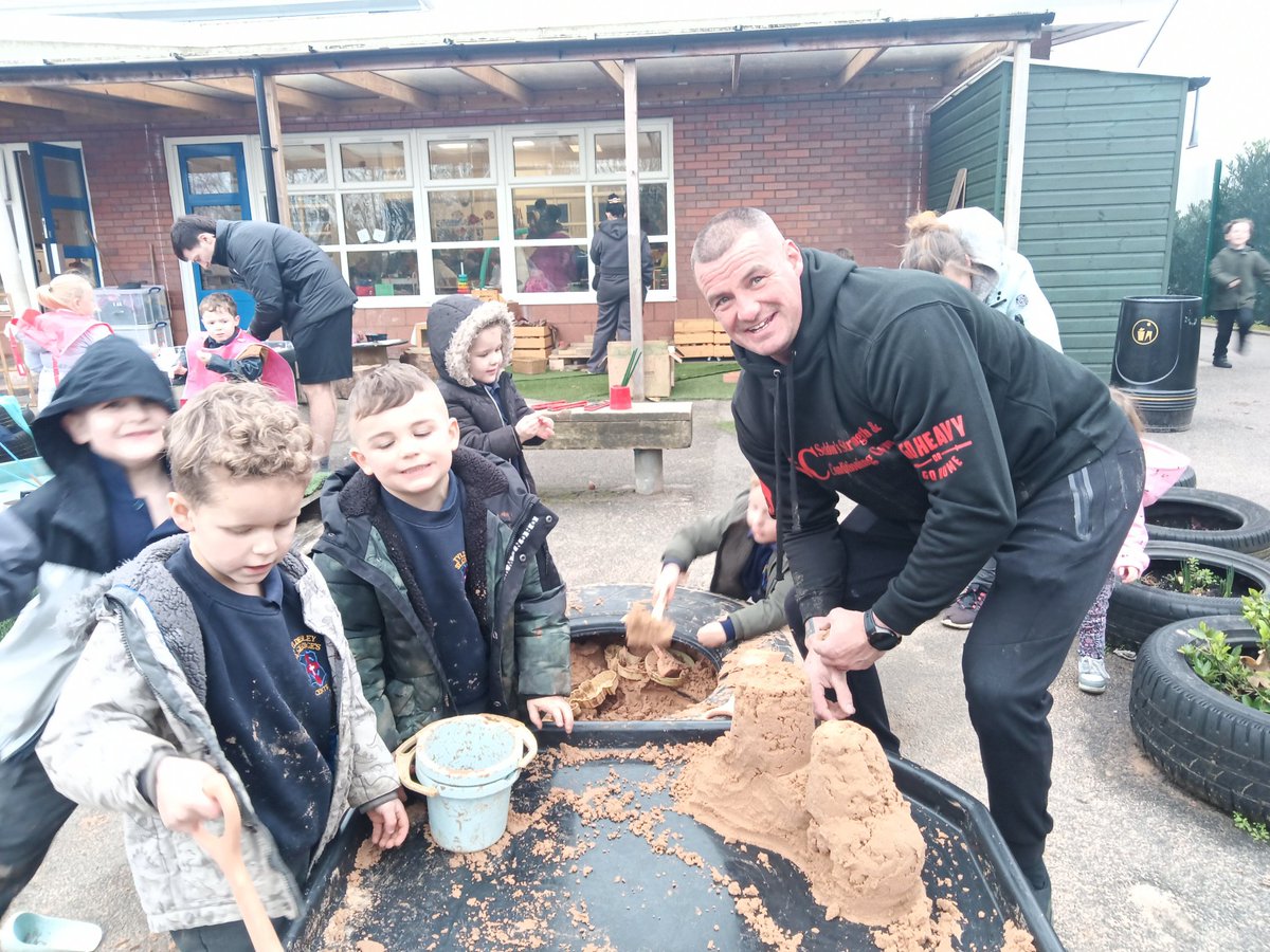 @MrsRSGC tweet media