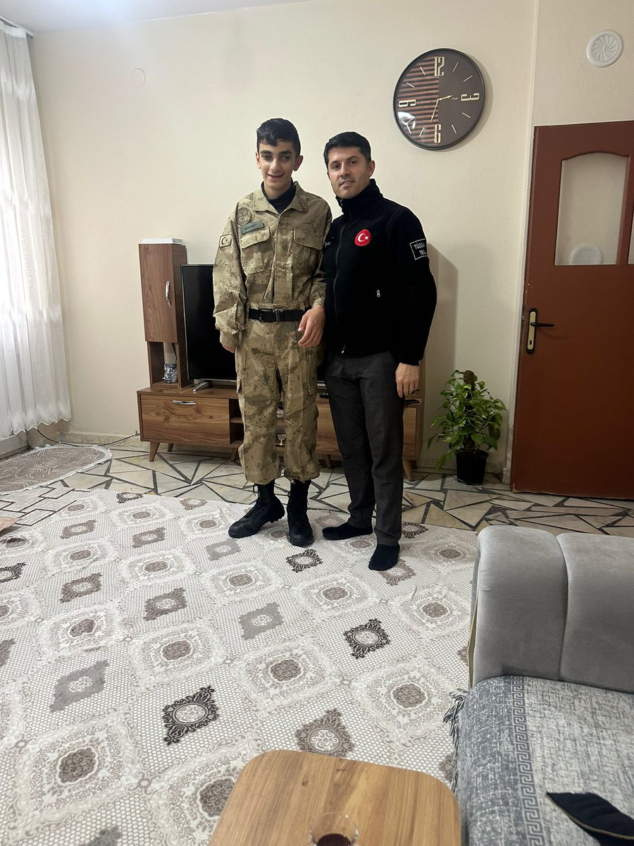 TÜGŞAV BATMAN tweet media