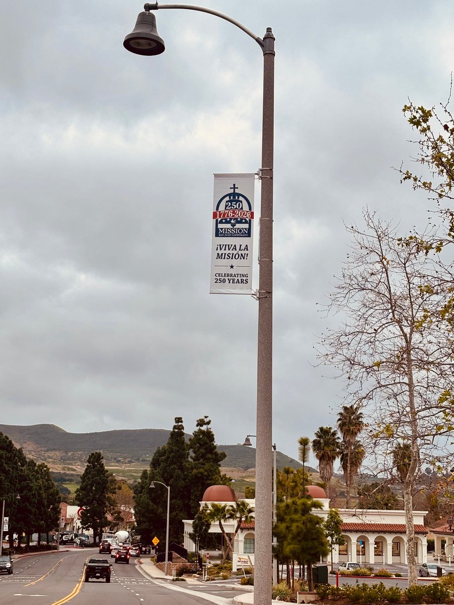 The celebration has begun in downtown San Juan Capistrano! 

Celebratory street pole banners  have begun being installed on Del Obispo, Camino Capistrano and throughout the downtown. The new banners mark the kick-off to a yearlong series of activities  > buff.ly/oXfGkqZ