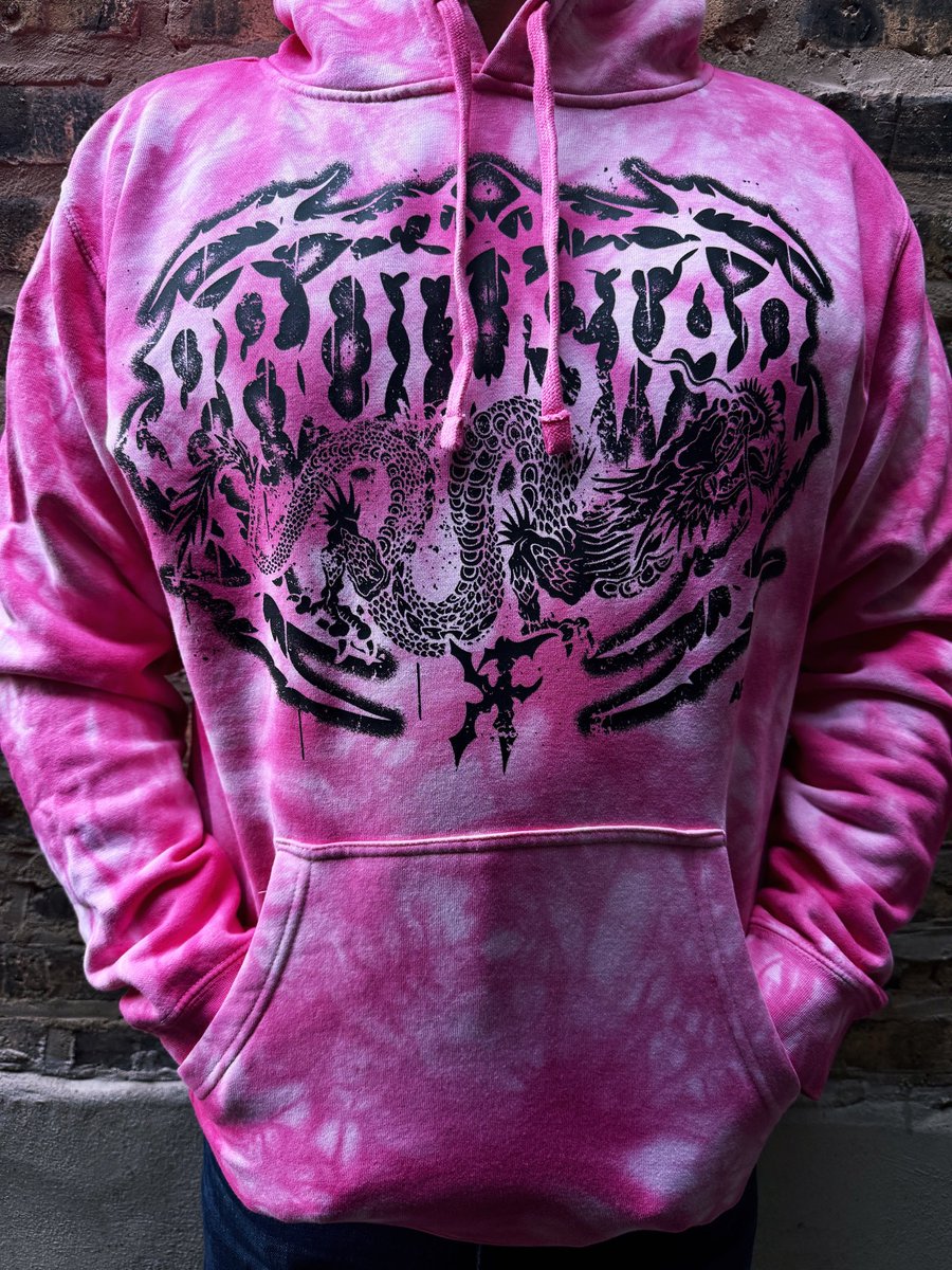 ShopAEW.com tweet media