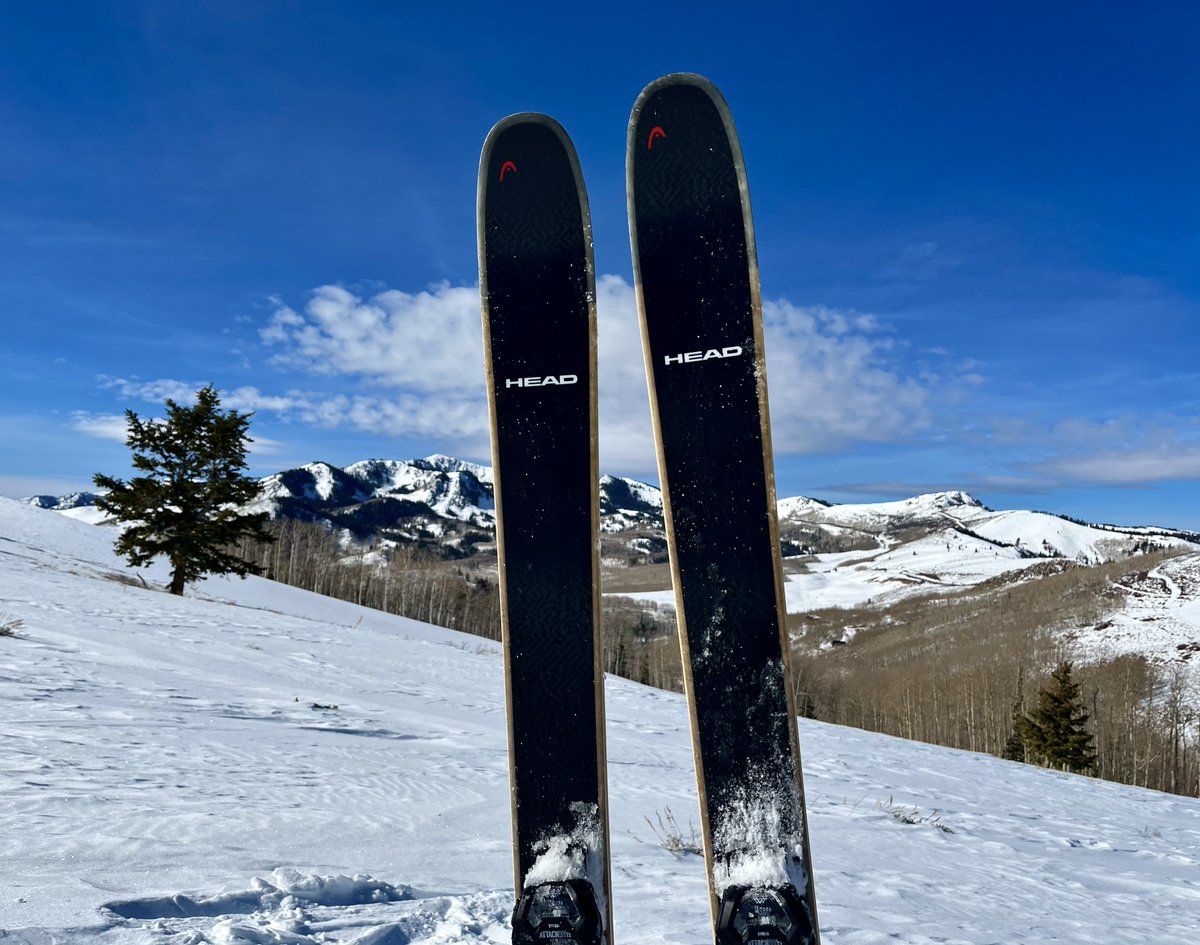 BigPowderUtah's tweet photo. Presidents Day Sale starts now! 50% off Ski Boots, 30% off Helmets, 20% off Jackets and more! Rent Skis, Boots, Poles 1 day $25 / Powder Skis $45 - Try before you buy any Black Crows, Rossignol, Scott or Head skis. Look + Tyrolia bindings in stock - free mount w/ purchase https://t.co/dQPzMjY9Vv