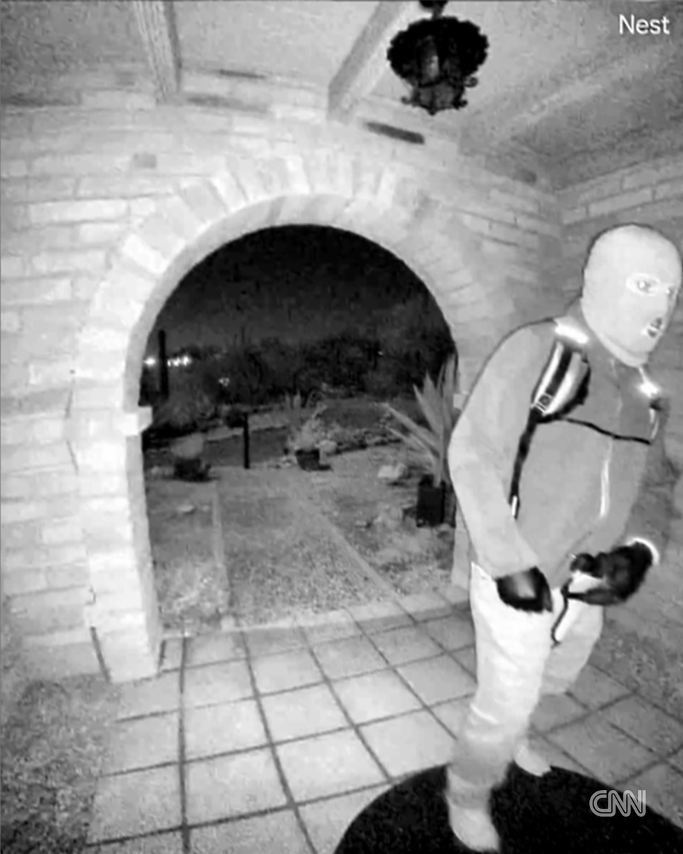 CNN Breaking News tweet media